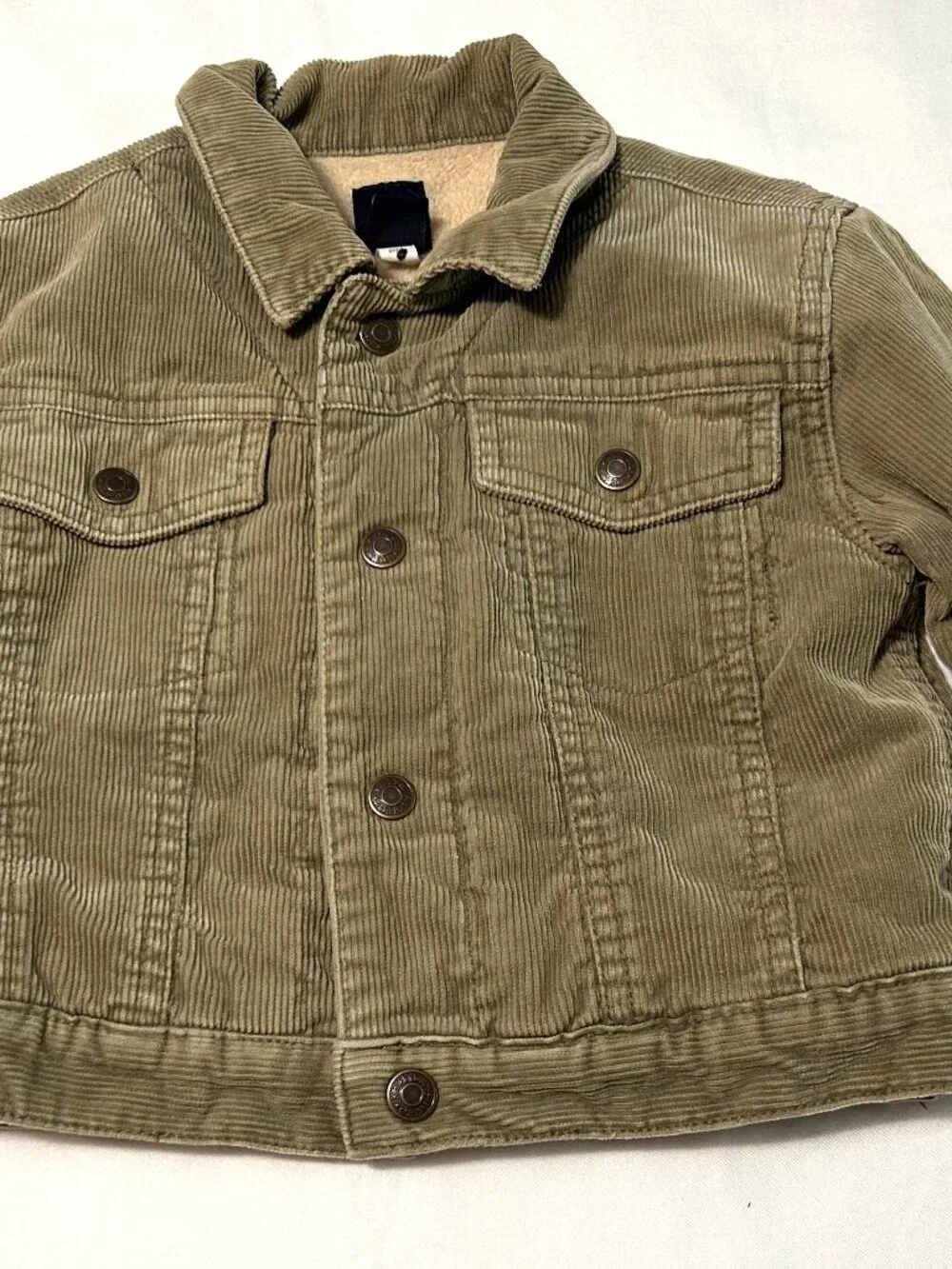 2T (2 years) GAP Corduroy Trucker Jacket with Sherpa lining Excellent Condition!